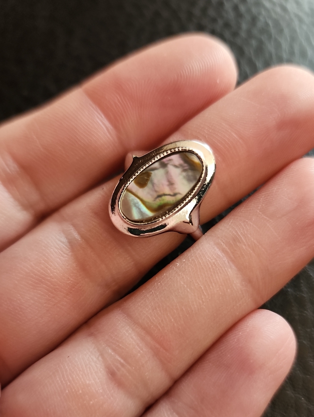 VTG Avon Silver Abalone Oval Ring - Iridescent Green Accent- Size 4